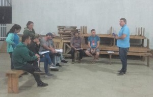 direcao-do-samae-se-reuniu-com-moradores-da-rua-sao-francisco-de-assis